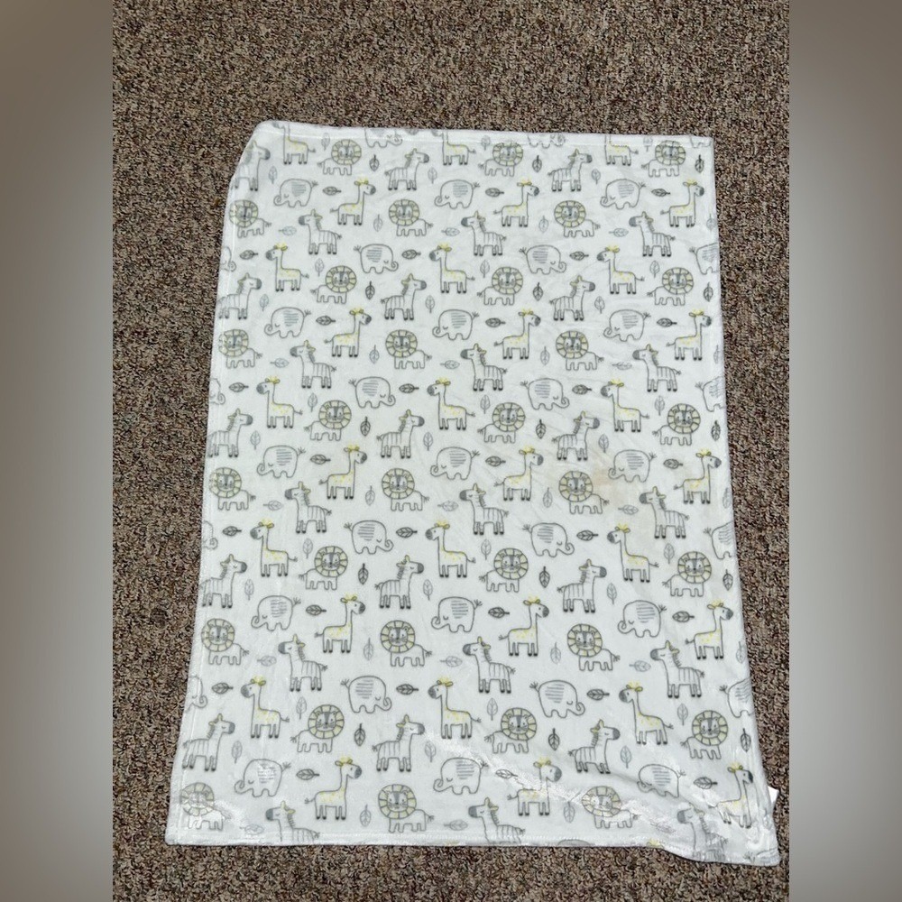 Boy, girl, toddler Animal Print Baby Blanket soft lion elephant giraffe